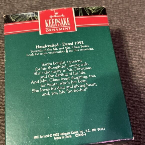 1992 Hallmark The Gift Exchange Mr & Mrs Claus Series Keepsake Ornament #7 - Picture 2 of 6